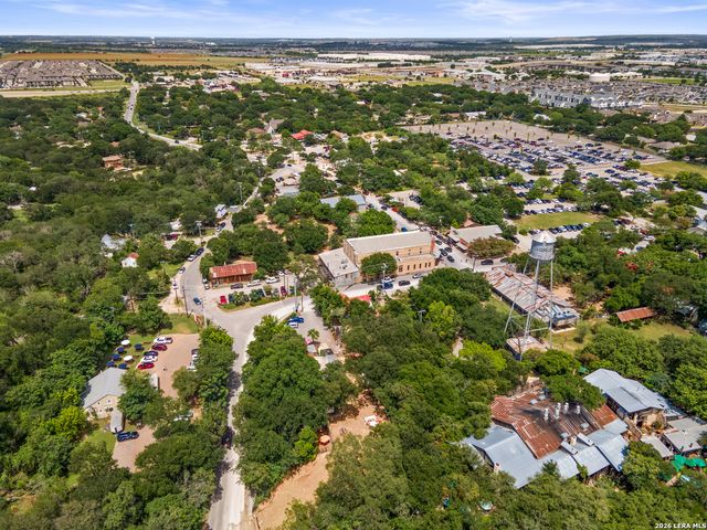 1275 FOX GLEN RD, New Braunfels, TX 78130