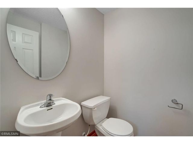 3029 Hemingway Trail N 2, Maplewood, MN 55109