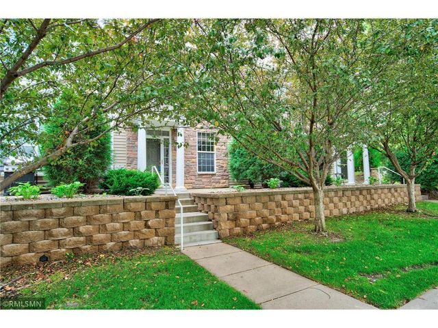 3029 Hemingway Trail N 2, Maplewood, MN 55109