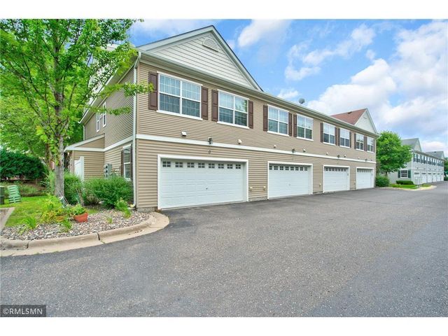 3029 Hemingway Trail N 2, Maplewood, MN 55109