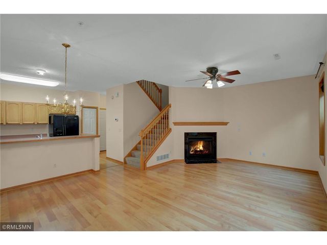 3029 Hemingway Trail N 2, Maplewood, MN 55109