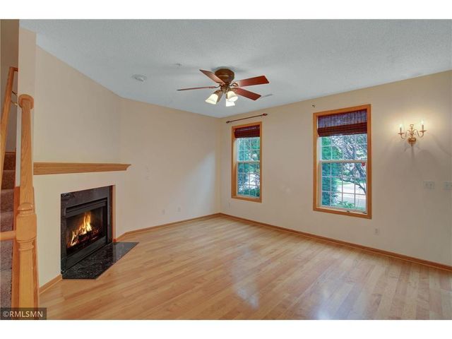 3029 Hemingway Trail N 2, Maplewood, MN 55109