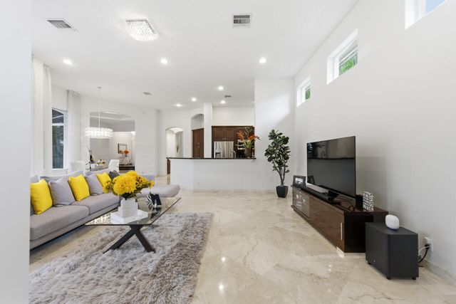 6666 NW 127th Terrace, Parkland, FL 33076