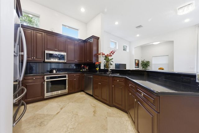 6666 NW 127th Terrace, Parkland, FL 33076