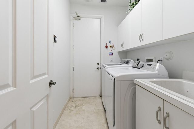 6666 NW 127th Terrace, Parkland, FL 33076