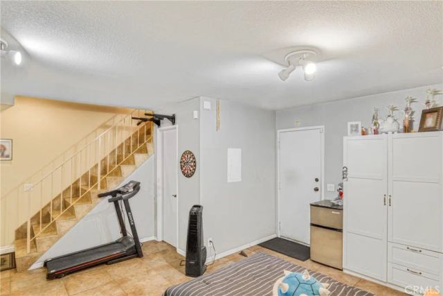 10215 Variel Avenue 7, Chatsworth, CA 91311