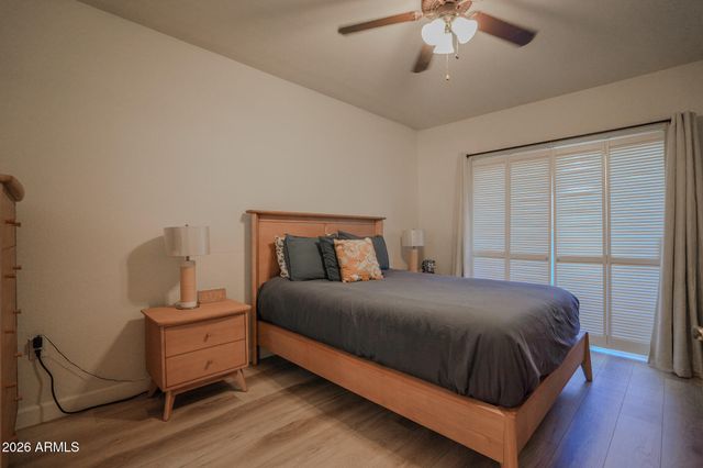 10410 N CAVE CREEK Road 1111, Phoenix, AZ 85020