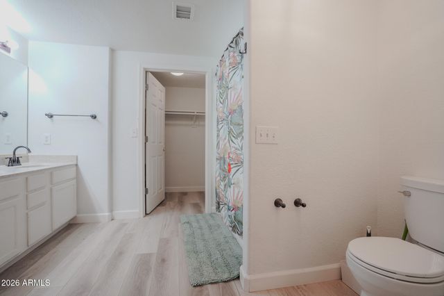 10410 N CAVE CREEK Road 1111, Phoenix, AZ 85020