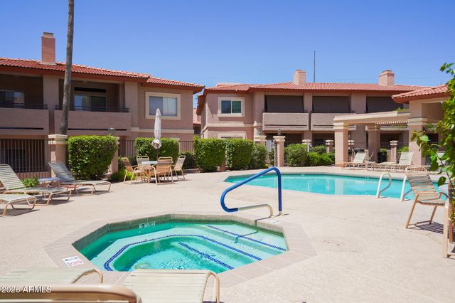 10410 N CAVE CREEK Road 1111, Phoenix, AZ 85020