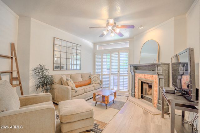 10410 N CAVE CREEK Road 1111, Phoenix, AZ 85020
