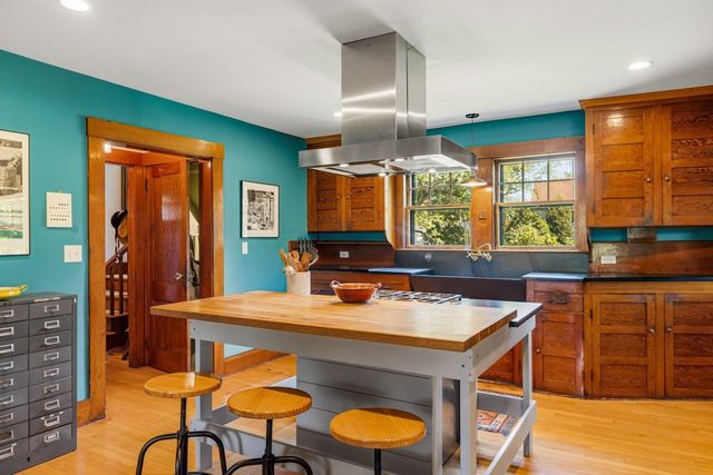 407 Main Street, Eliot, ME 03903
