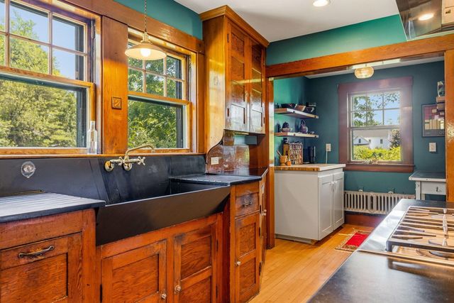 407 Main Street, Eliot, ME 03903