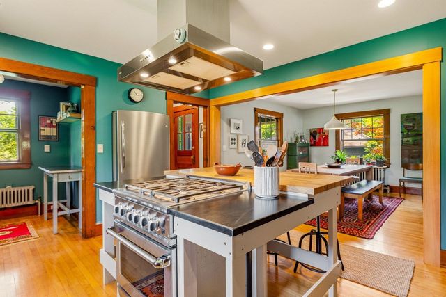 407 Main Street, Eliot, ME 03903