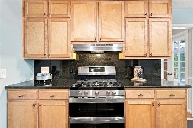 1599 Rangewood Drive SW, Lilburn, GA 30047