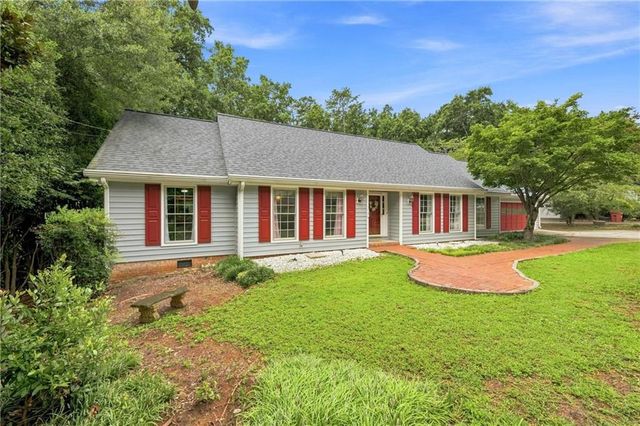1599 Rangewood Drive SW, Lilburn, GA 30047