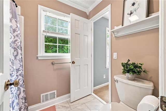 1599 Rangewood Drive SW, Lilburn, GA 30047