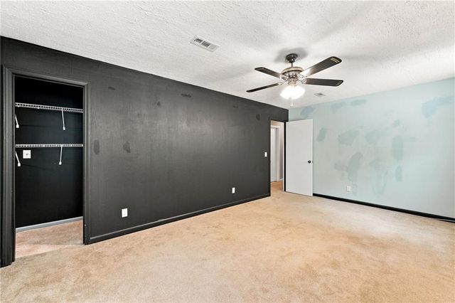 1599 Rangewood Drive SW, Lilburn, GA 30047
