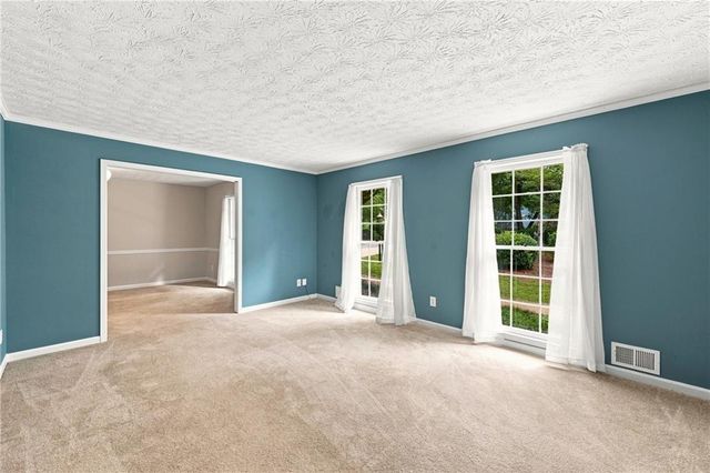 1599 Rangewood Drive SW, Lilburn, GA 30047