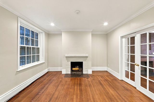 61 W Cedar St 1, Boston, MA 02114