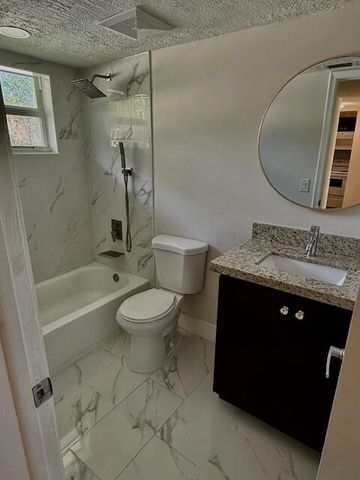 4165 SW 67TH Avenue 104B, Davie, FL 33314
