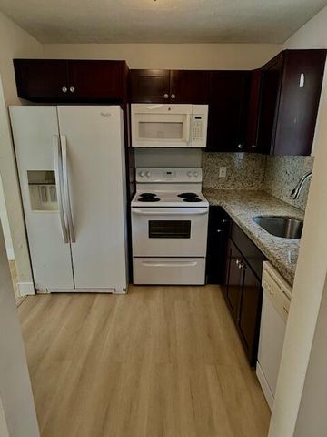 4165 SW 67TH Avenue 104B, Davie, FL 33314