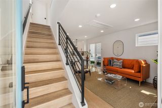 818 B S Sullivan Street, Seattle, WA 98108