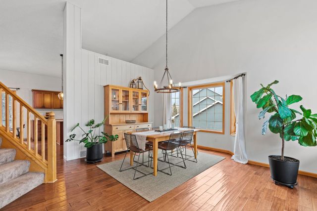 4574 Hummingbird Trail NE, Prior Lake, MN 55372