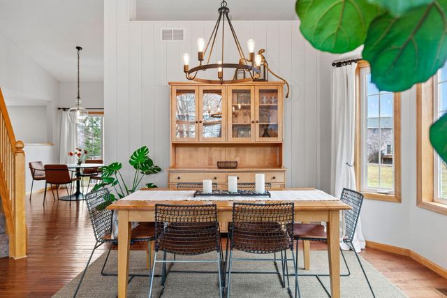 4574 Hummingbird Trail NE, Prior Lake, MN 55372