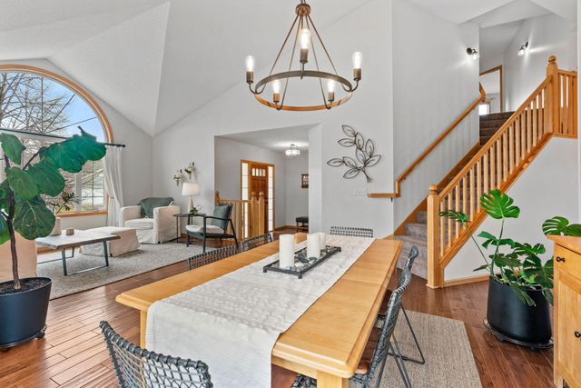 4574 Hummingbird Trail NE, Prior Lake, MN 55372