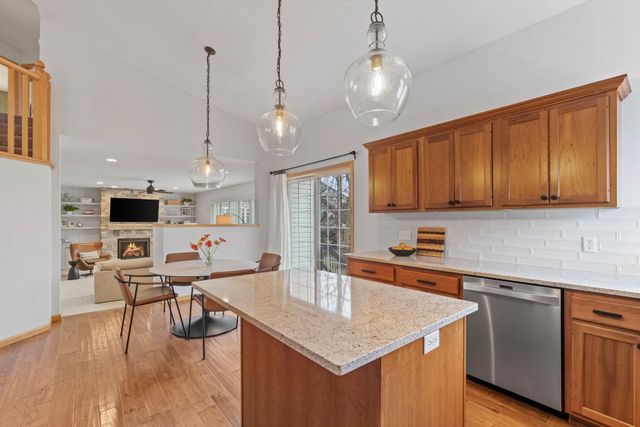 4574 Hummingbird Trail NE, Prior Lake, MN 55372