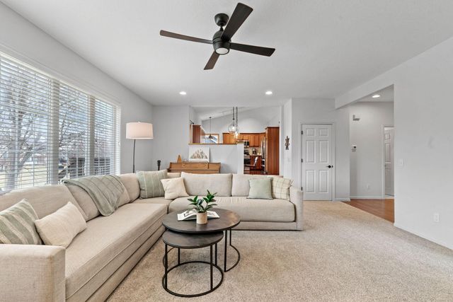 4574 Hummingbird Trail NE, Prior Lake, MN 55372