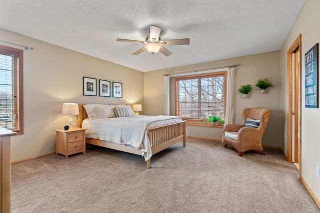 4574 Hummingbird Trail NE, Prior Lake, MN 55372