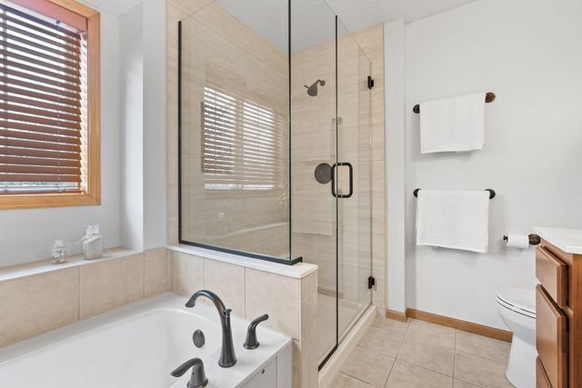 4574 Hummingbird Trail NE, Prior Lake, MN 55372