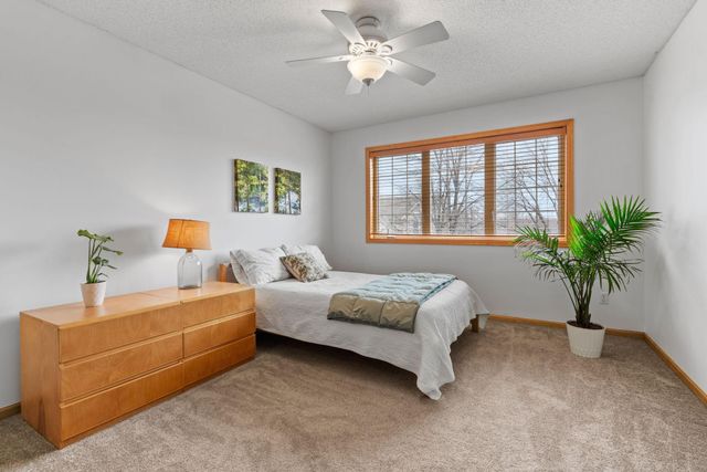 4574 Hummingbird Trail NE, Prior Lake, MN 55372