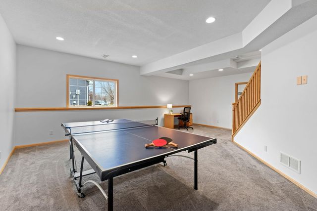 4574 Hummingbird Trail NE, Prior Lake, MN 55372