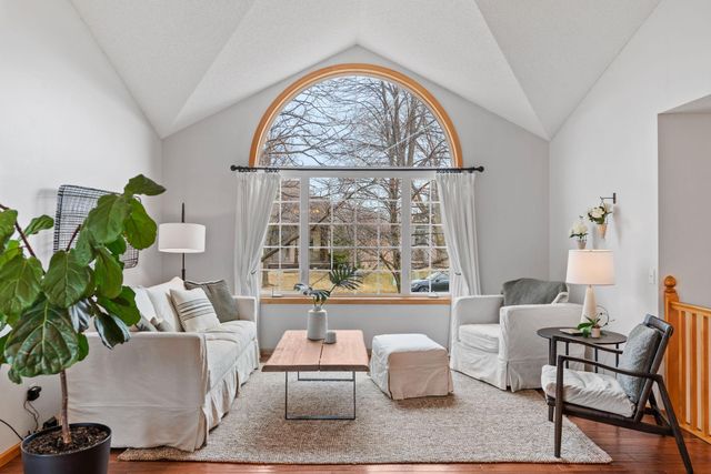 4574 Hummingbird Trail NE, Prior Lake, MN 55372