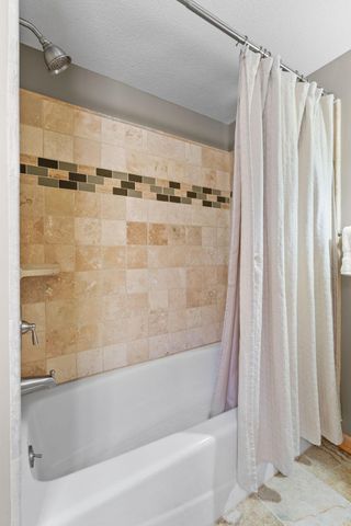 4574 Hummingbird Trail NE, Prior Lake, MN 55372