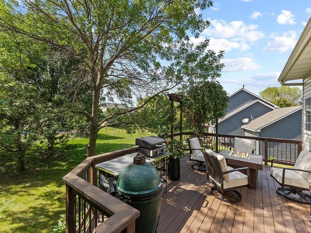 4574 Hummingbird Trail NE, Prior Lake, MN 55372