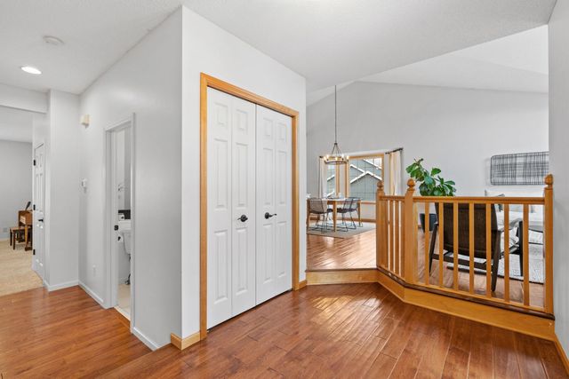 4574 Hummingbird Trail NE, Prior Lake, MN 55372