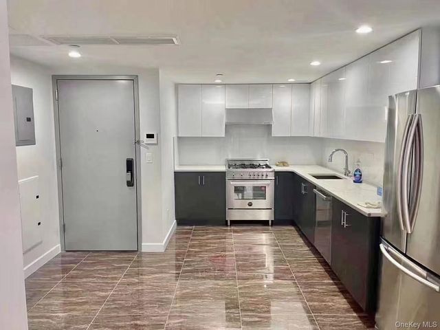 158-15 Union Turnpike 309N, Fresh Meadows, NY 11366