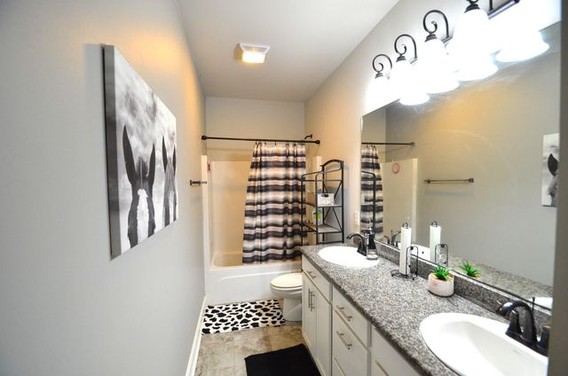 125 Red Maple Dr, Gray, LA 70359