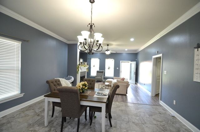 125 Red Maple Dr, Gray, LA 70359