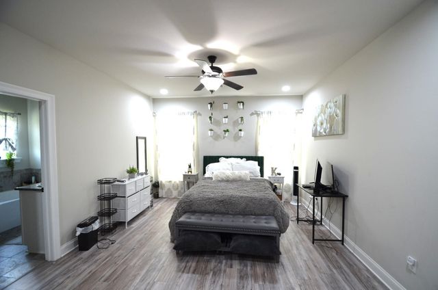 125 Red Maple Dr, Gray, LA 70359