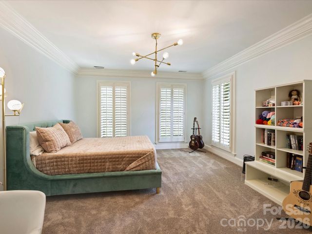 8226 Fairview Road, Charlotte, NC 28226