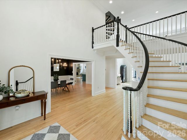 8226 Fairview Road, Charlotte, NC 28226