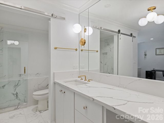 8226 Fairview Road, Charlotte, NC 28226