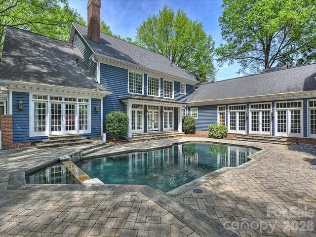 8226 Fairview Road, Charlotte, NC 28226