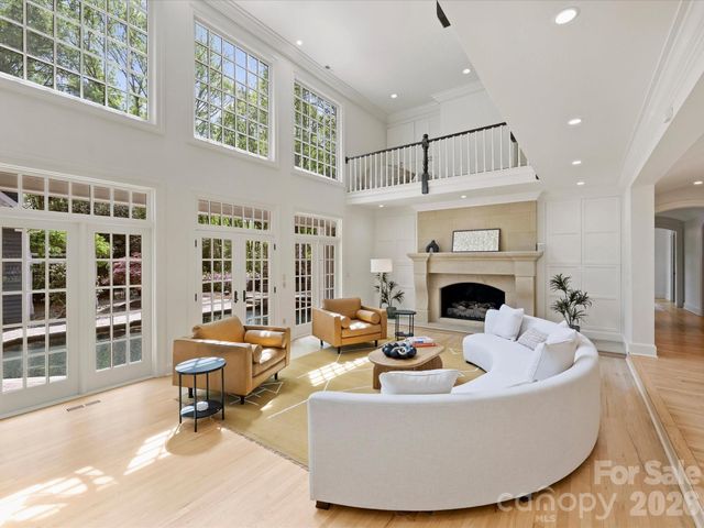 8226 Fairview Road, Charlotte, NC 28226