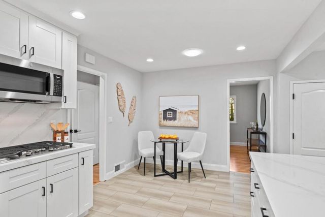 1617 Blackhawk Drive, Sunnyvale, CA 94087