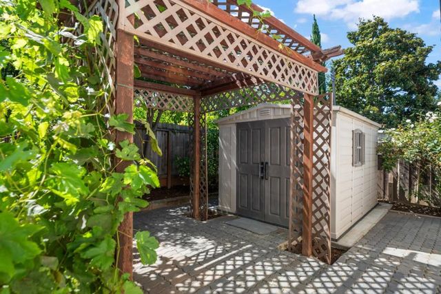 1617 Blackhawk Drive, Sunnyvale, CA 94087